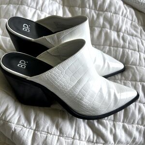 Nordstrom BP Hailey mule in white croc